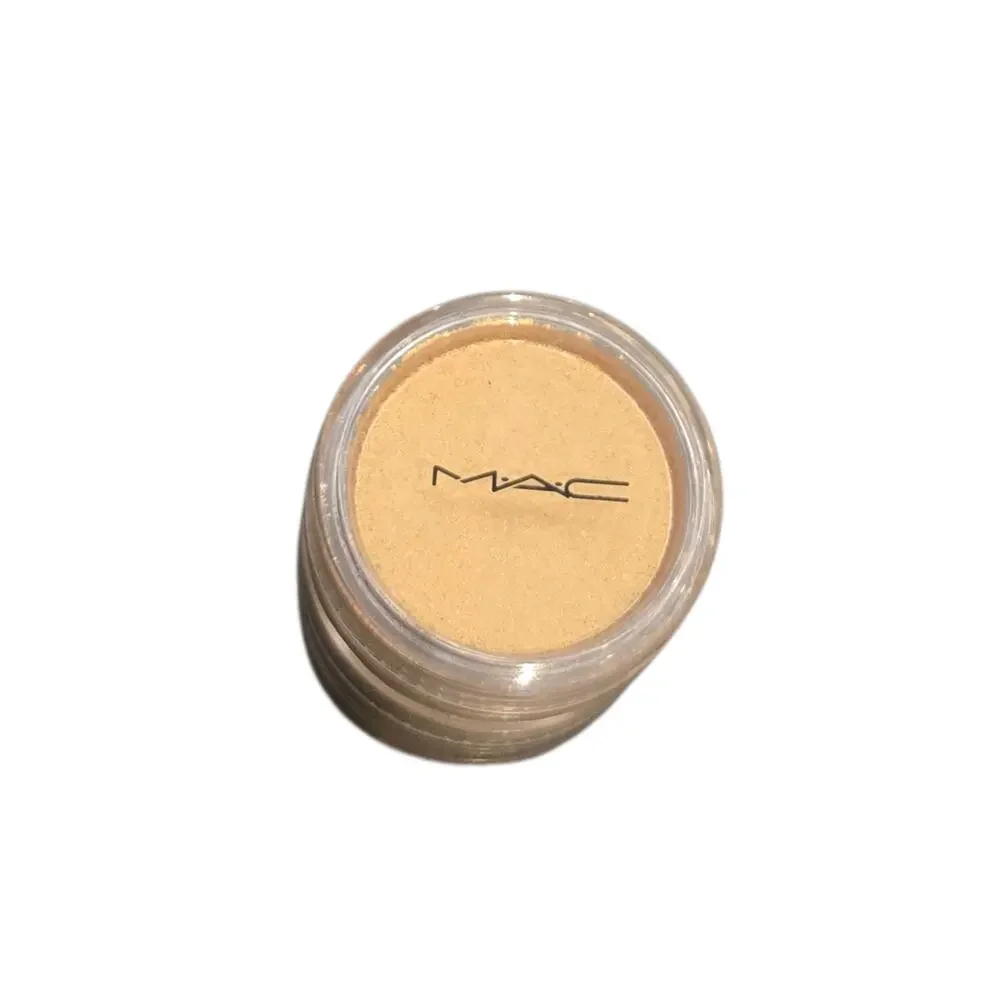 New MAC Crush Metal Pigment Stacked 2! Gold